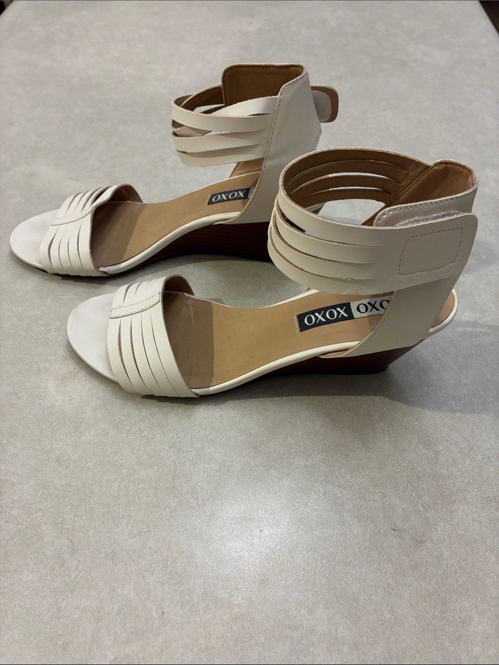 XOXO White Strappy Ankle-Wrap Wedge Sandals Size 8